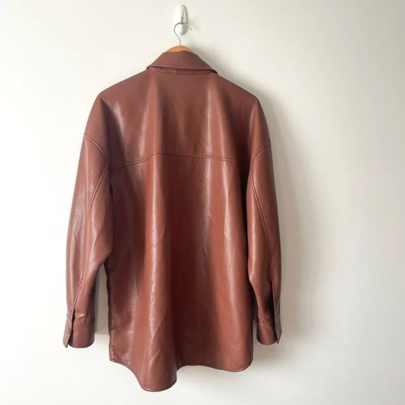 Aritzia Babaton Pelli Faux Leather Vegan Shirt Jacket Cognac Brown Size Large - Picture 6 of 8